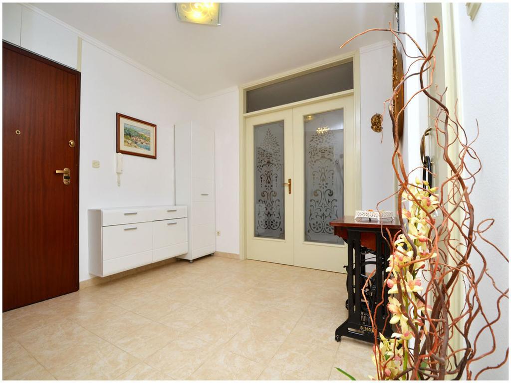 Apartment Laura Podstrana Zimmer foto